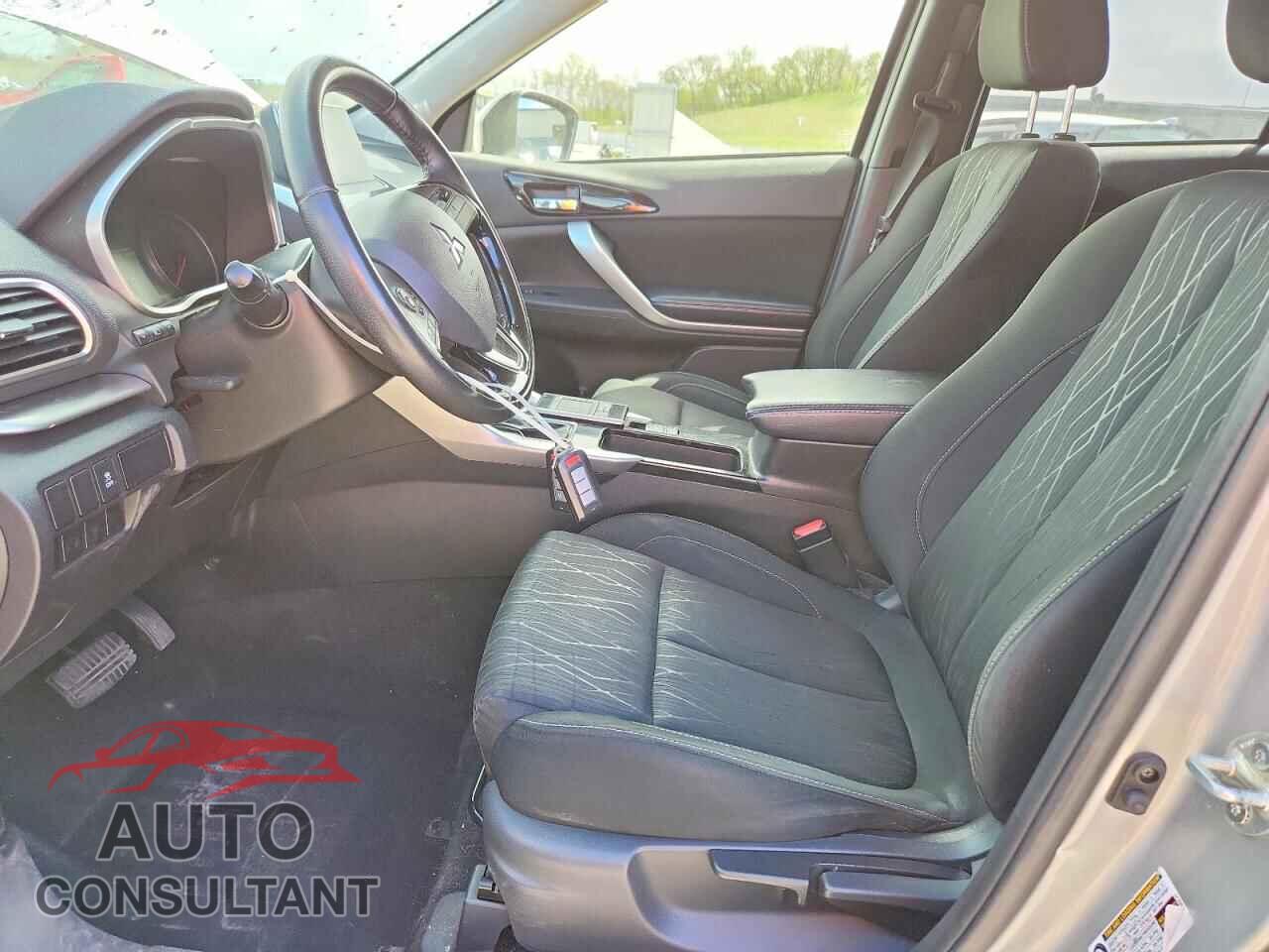 MITSUBISHI ECLIPSE 2019 - JA4AT5AA2KZ022350