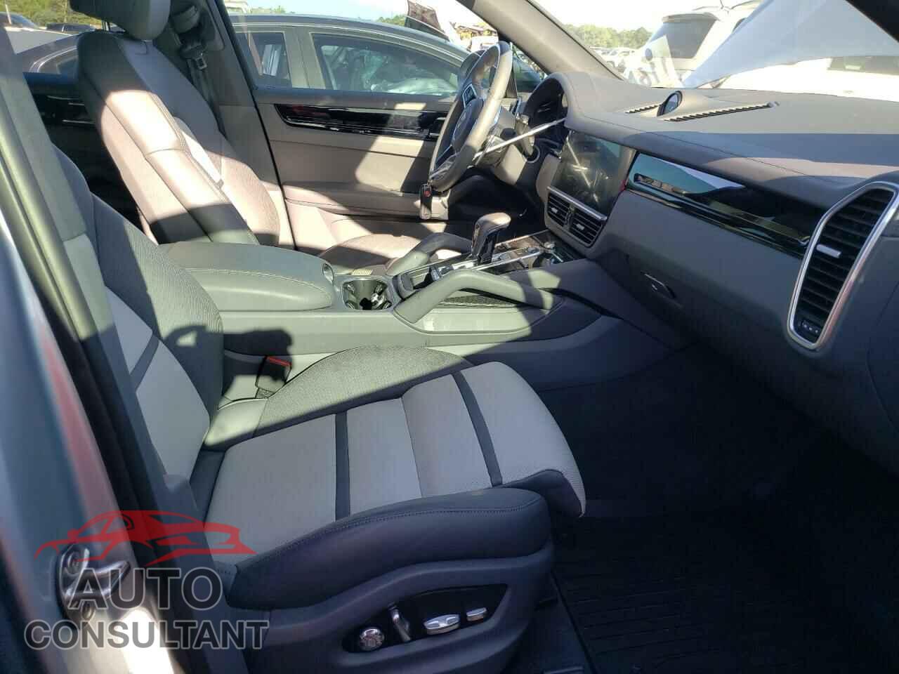 PORSCHE CAYENNE 2019 - WP1AA2AY1KDA11584