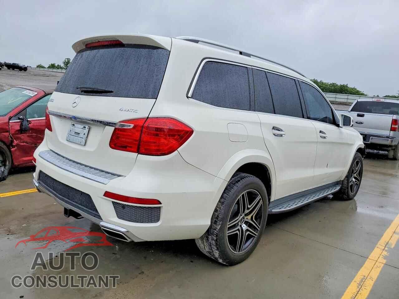 MERCEDES-BENZ GL-CLASS 2014 - 4JGDF7DE7EA273528