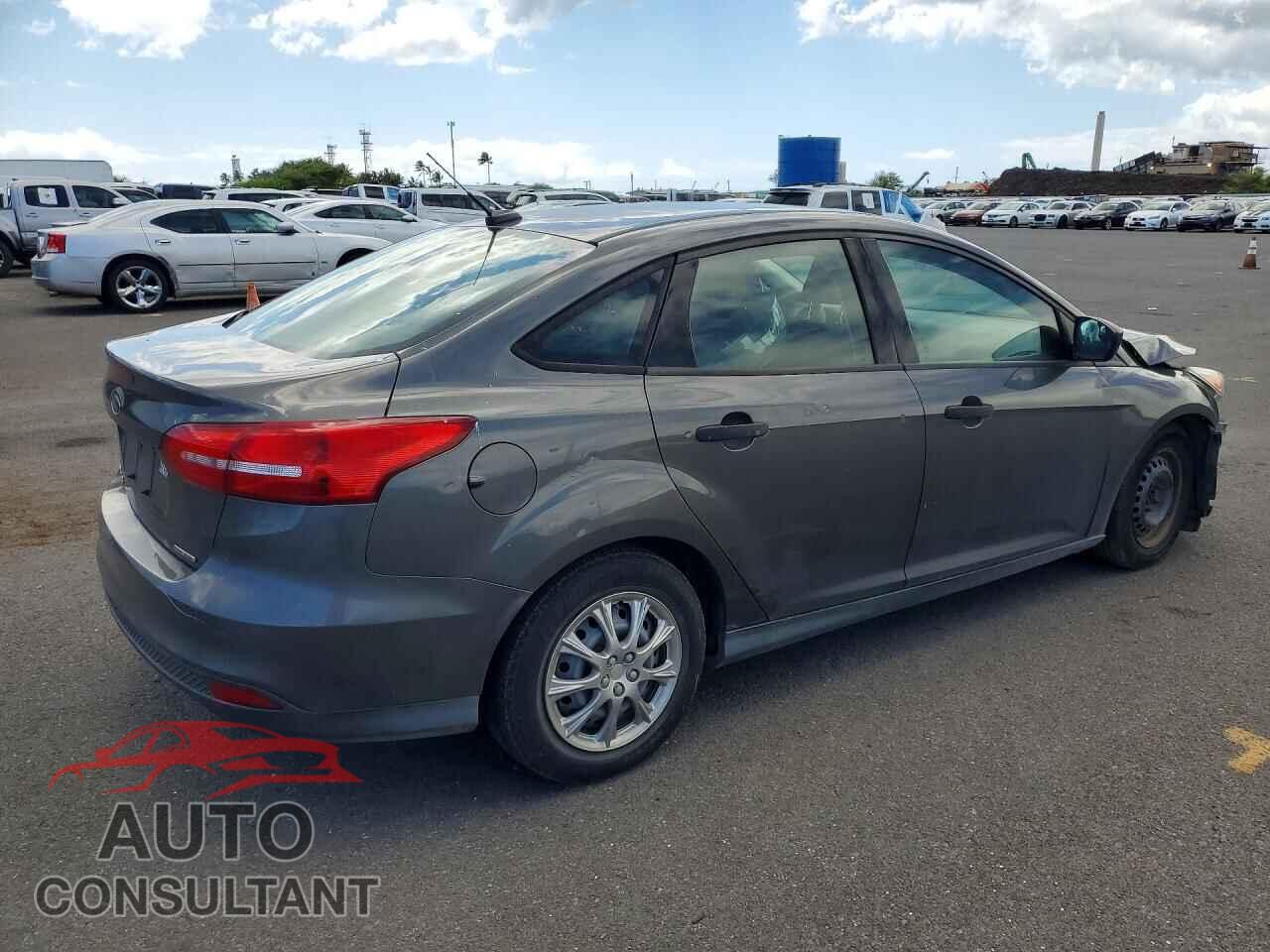 FORD FOCUS 2015 - 1FADP3E21FL286379