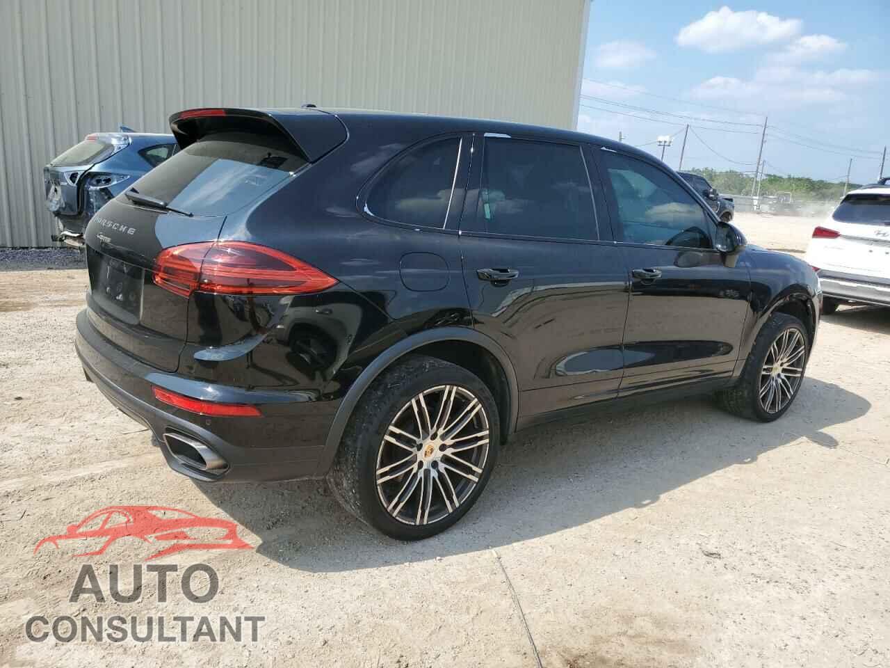 PORSCHE CAYENNE 2016 - WP1AA2A22GLA01641