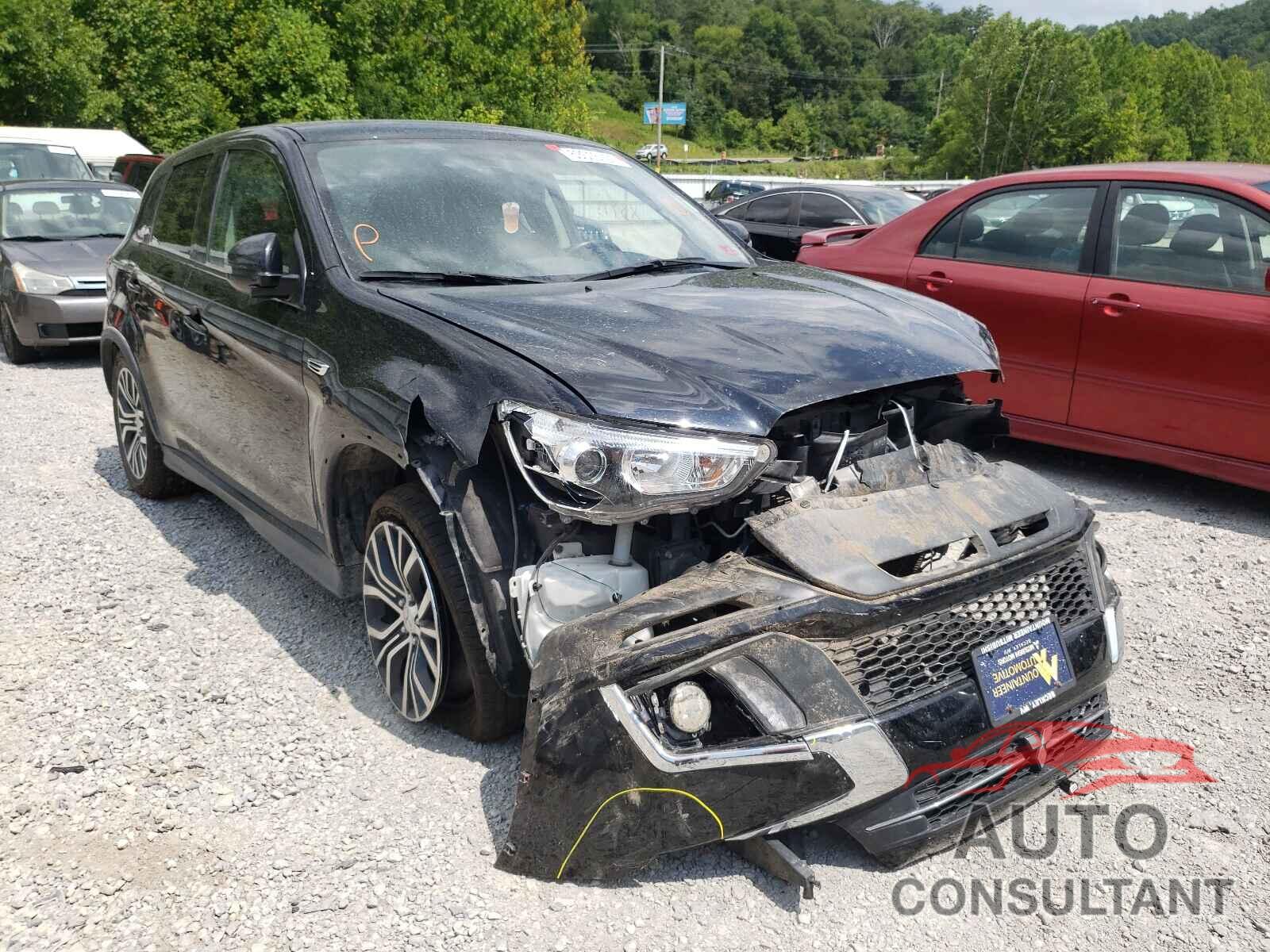 MITSUBISHI OUTLANDER 2018 - JA4AR3AW6JU024371