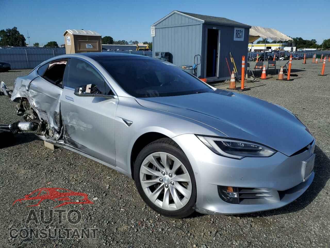 TESLA MODEL S 2018 - 5YJSA1E26JF244972