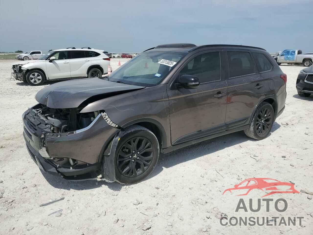 MITSUBISHI OUTLANDER 2019 - JA4AD3A38KZ026325