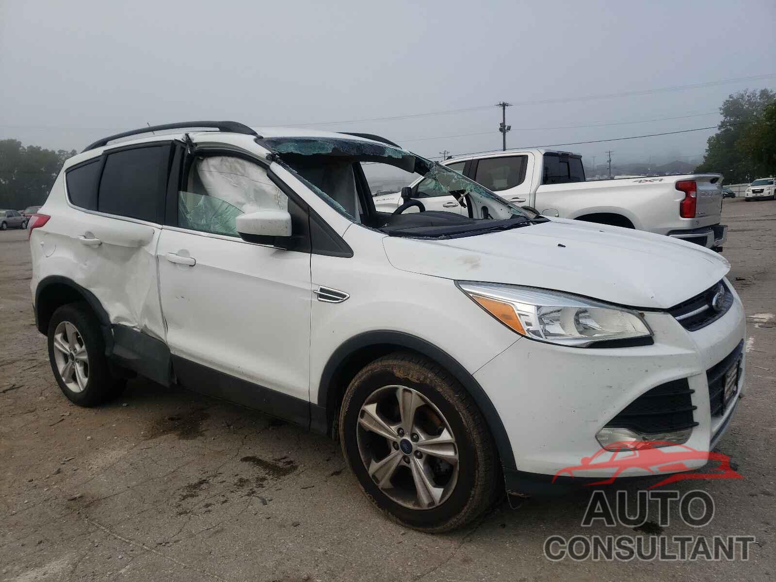 FORD ESCAPE 2016 - 1FMCU0GX6GUA66152
