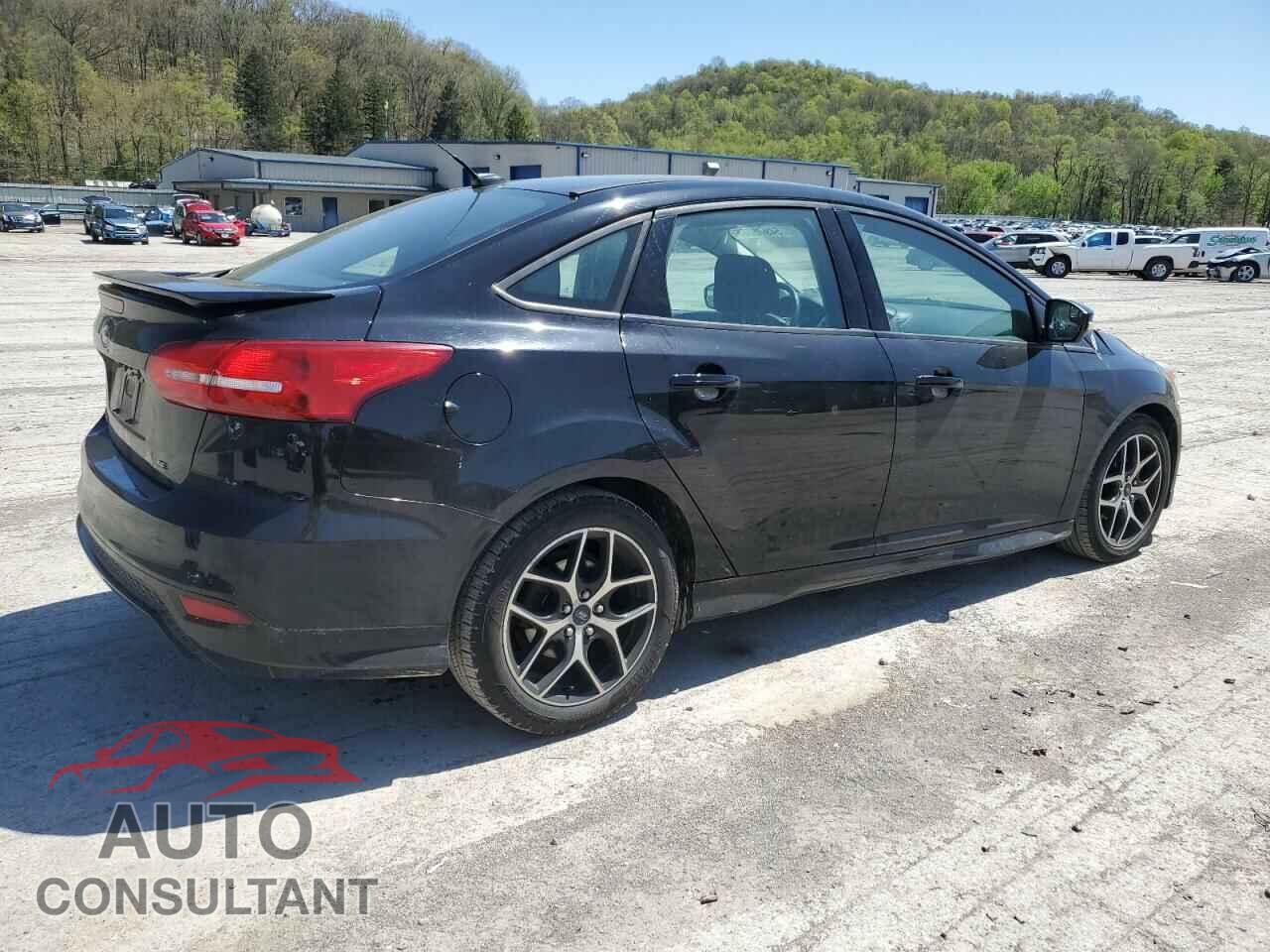 FORD FOCUS 2016 - 1FADP3F25GL261940