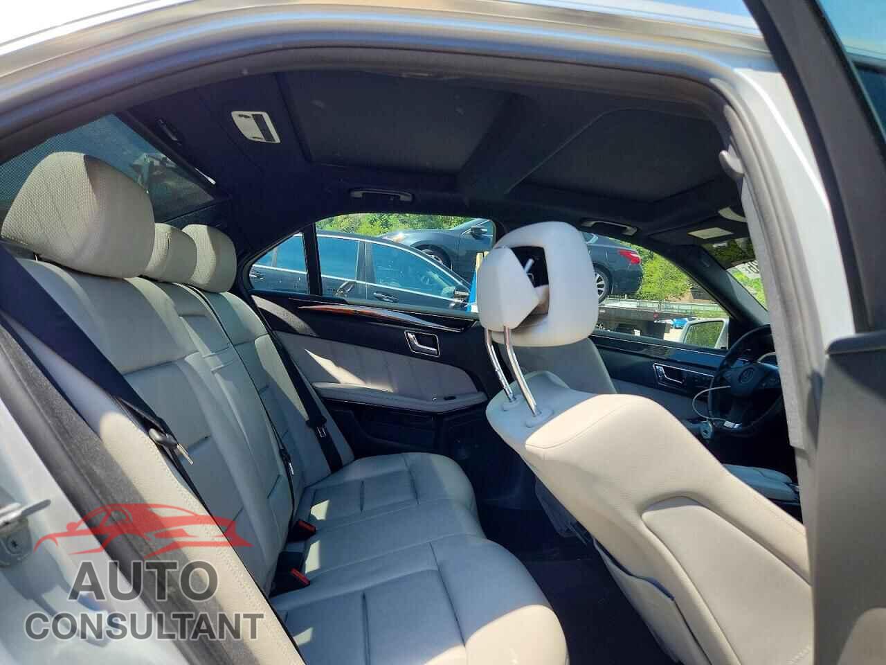 MERCEDES-BENZ E-CLASS 2011 - WDDHF8HB2BA352215