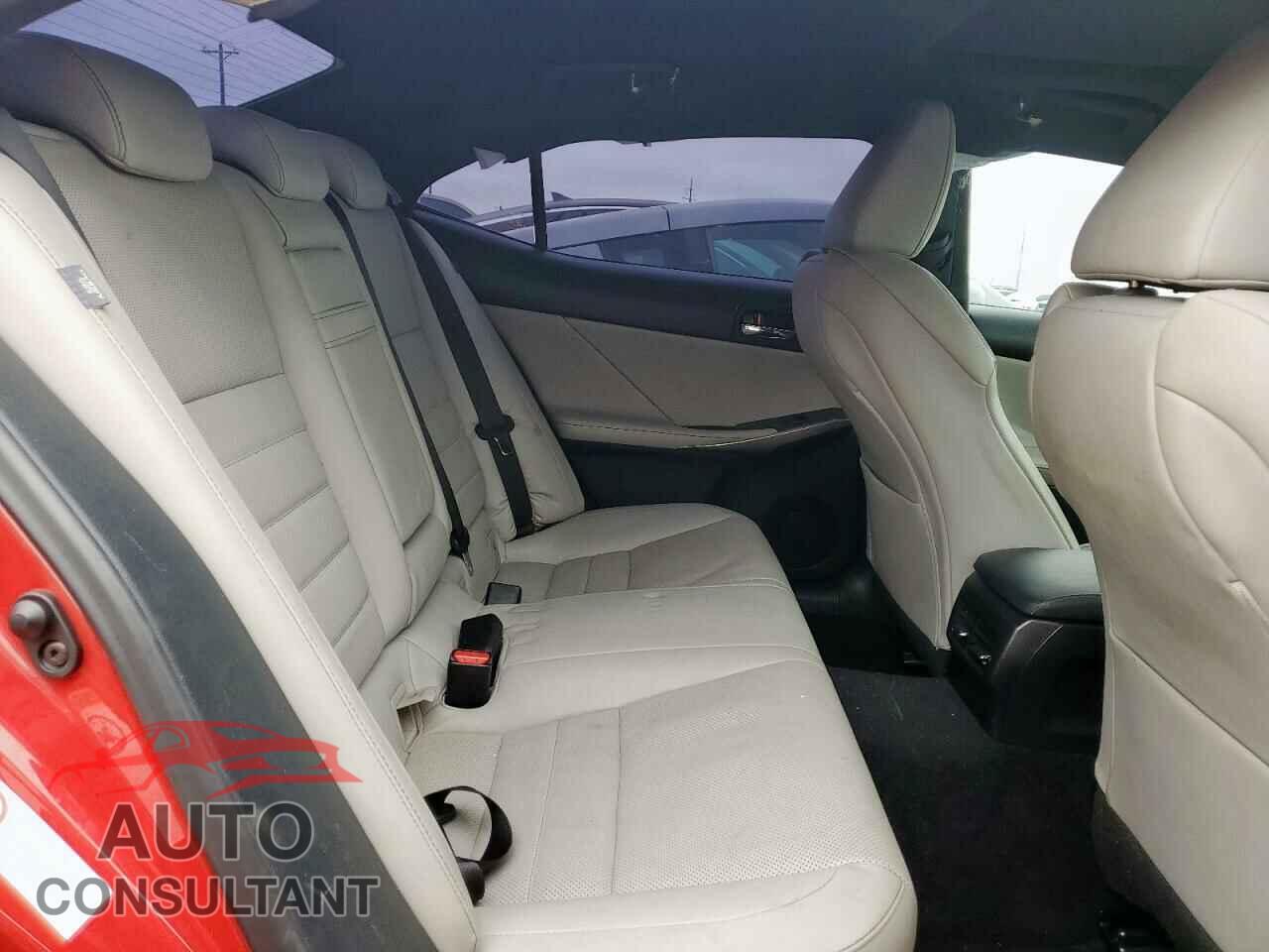LEXUS IS 2016 - JTHBA1D27G5005604