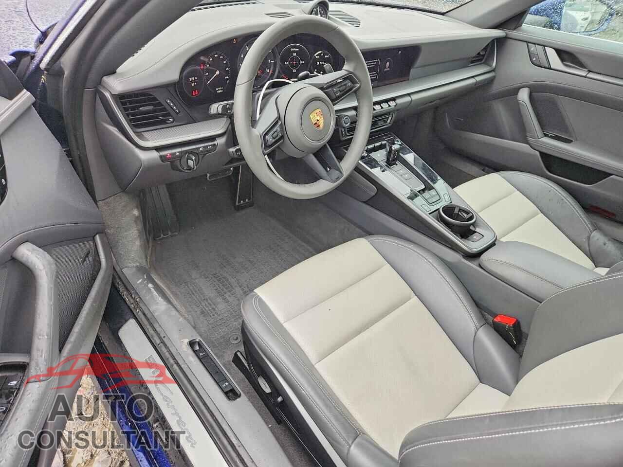 PORSCHE 911 2024 - WP0AA2A9XRS208219