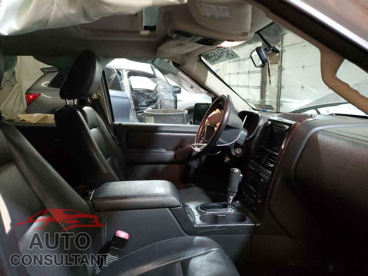 FORD EXPLORER 2010 - 1FMEU7FE1AUA98189