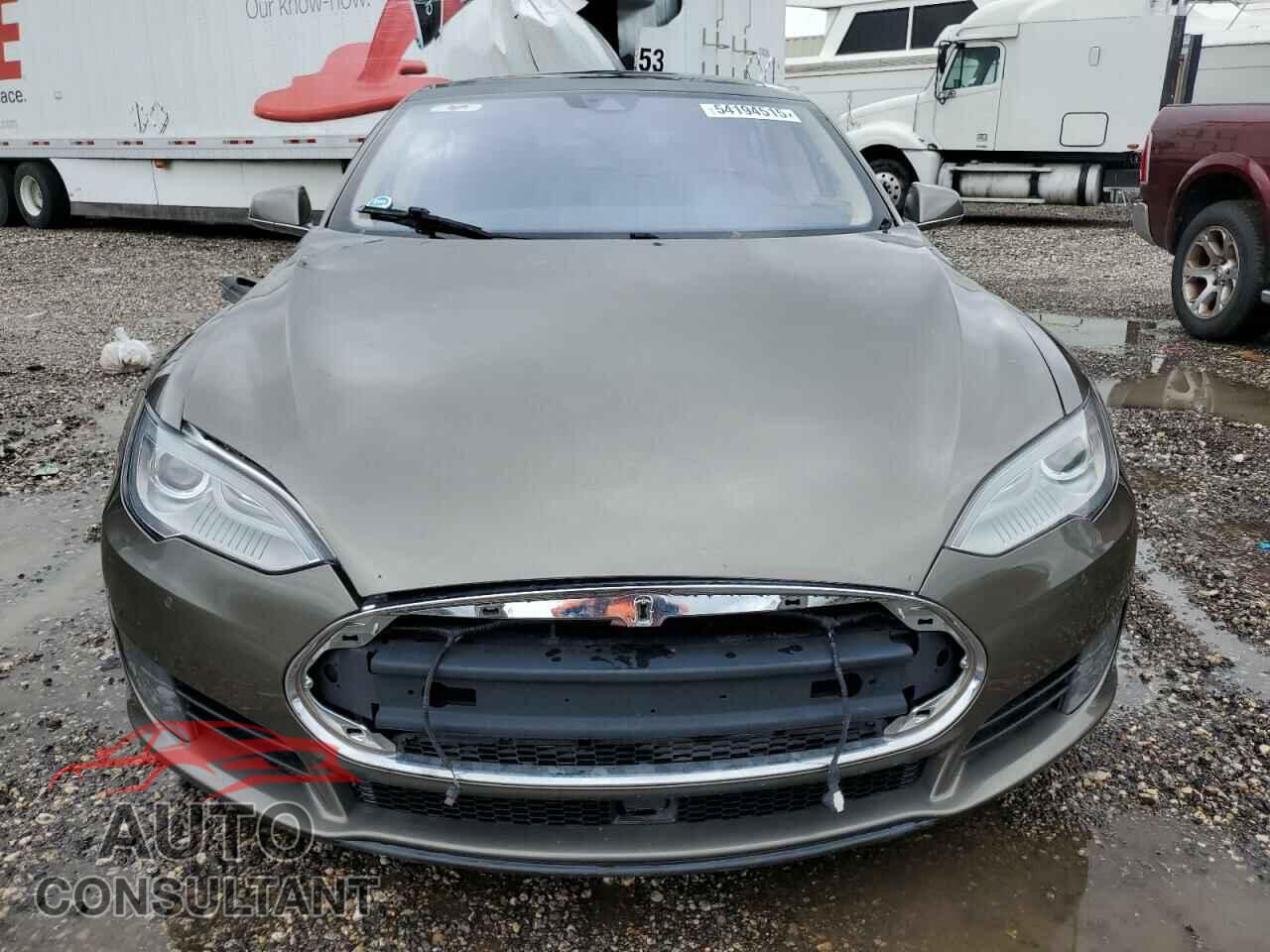 TESLA MODEL S 2015 - 5YJSA1E20FF117464