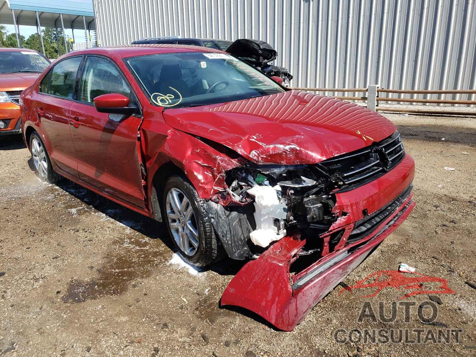 VOLKSWAGEN JETTA 2018 - 3VW2B7AJ5JM263003