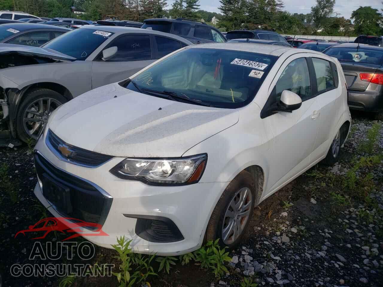 CHEVROLET SONIC 2017 - 1G1JG6SHXH4152693