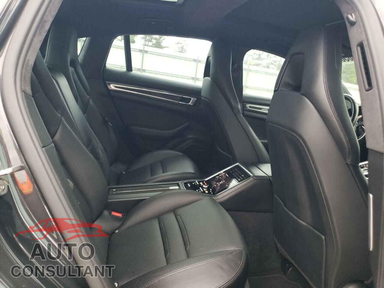PORSCHE PANAMERA 2017 - WP0AF2A73HL153301