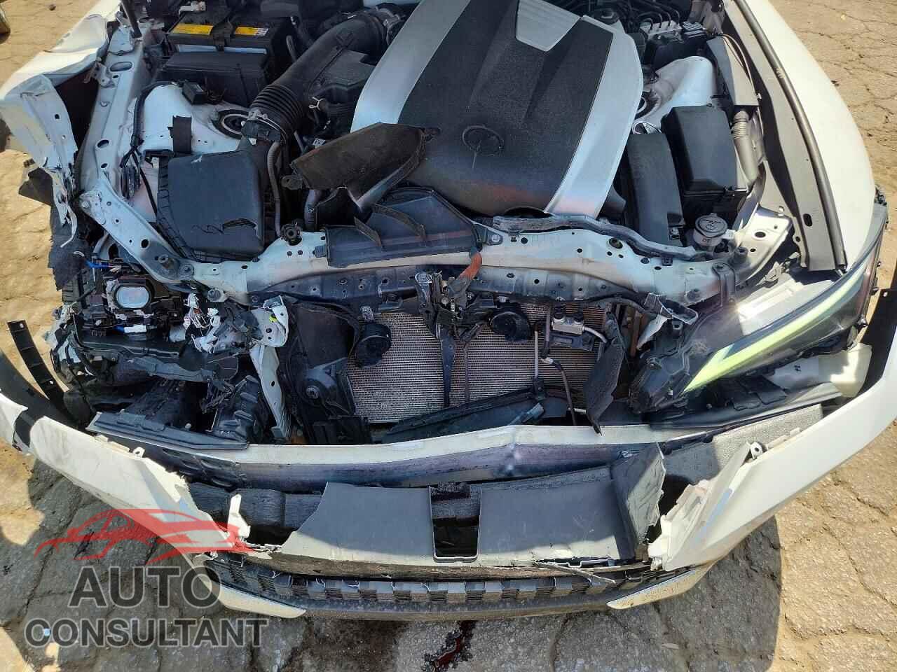 LEXUS IS 2022 - JTHC81F2XN5049719