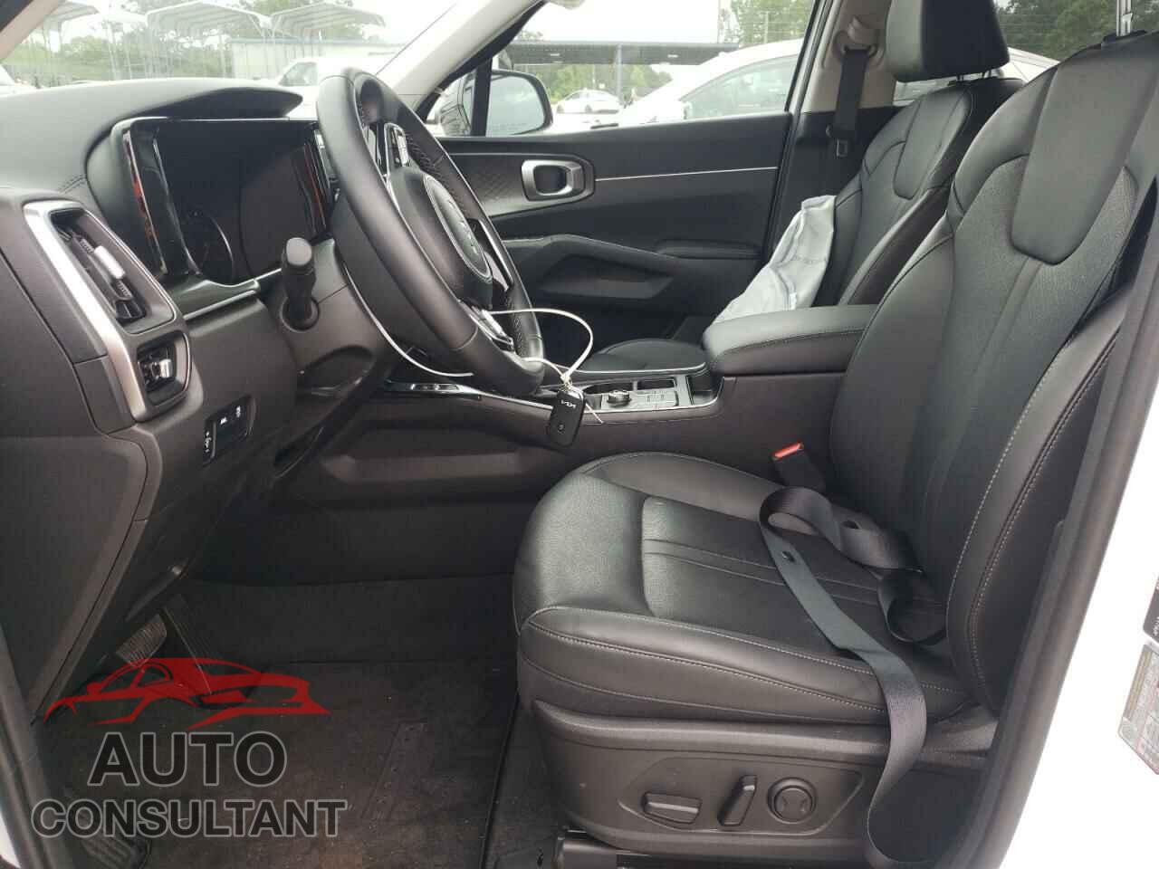 KIA SORENTO 2023 - 5XYRL4LC5PG199630