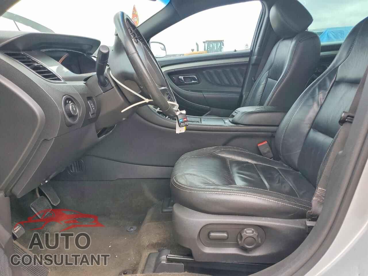 FORD TAURUS 2011 - 1FAHP2E80DG192676