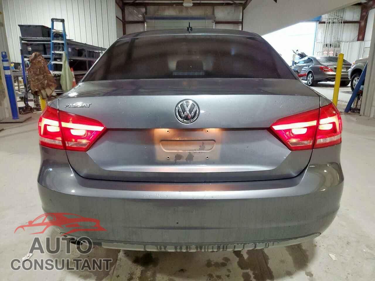 VOLKSWAGEN PASSAT 2013 - 1VWAP7A37DC103158