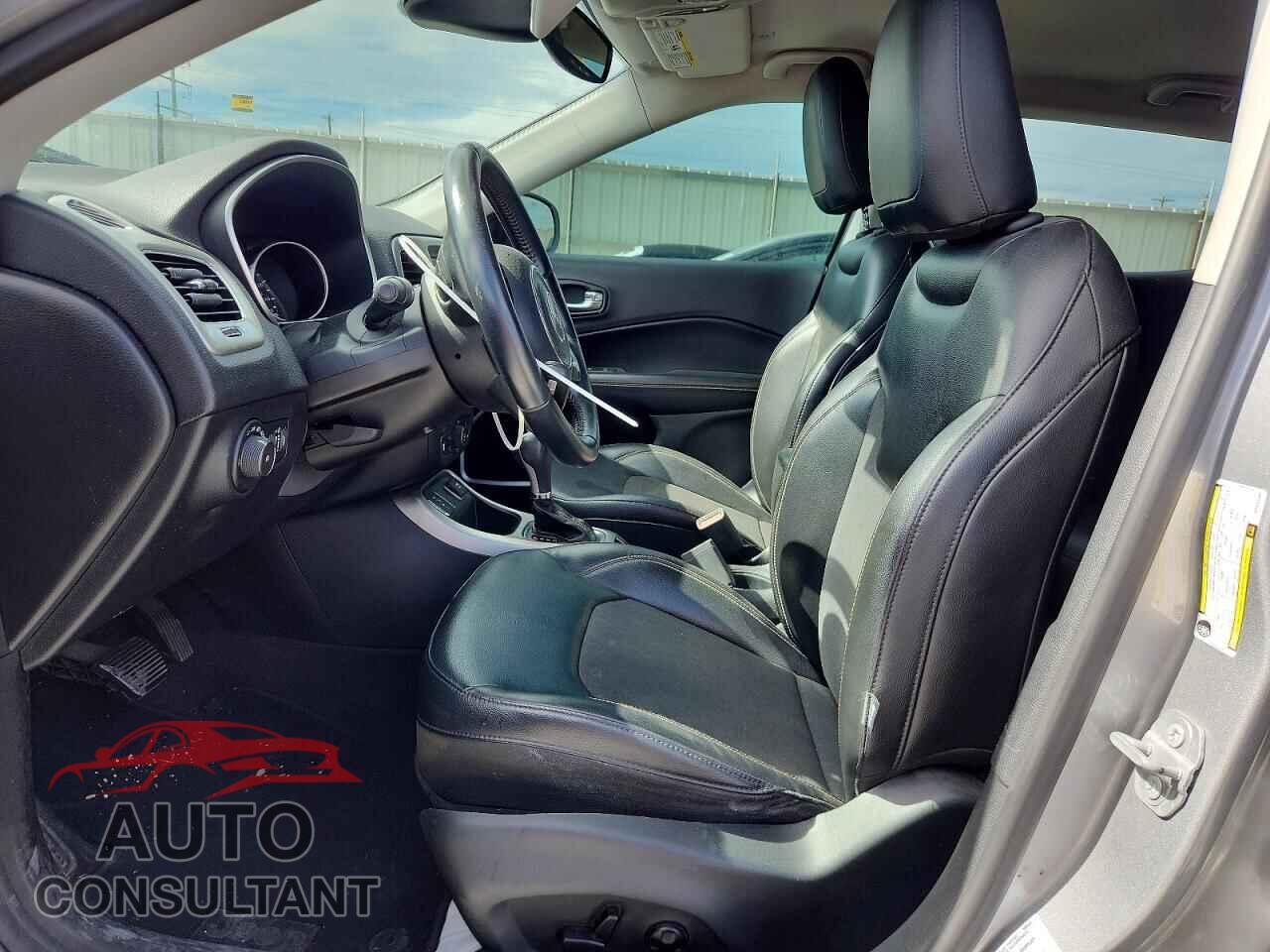 JEEP COMPASS 2017 - 3C4NJCBB9HT632903