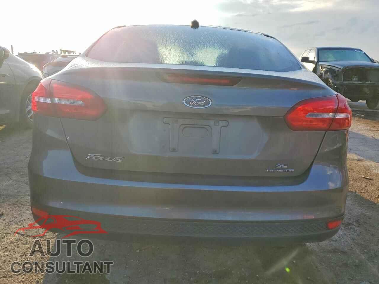 FORD FOCUS 2015 - 1FADP3F20FL240895