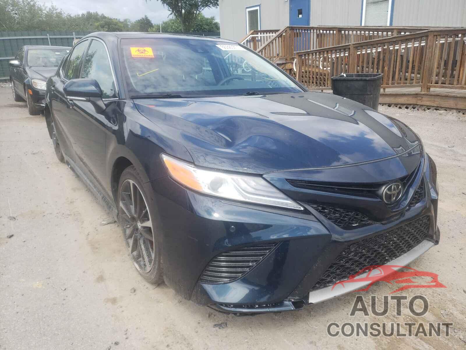 TOYOTA CAMRY 2018 - 4T1B61HKXJU593973