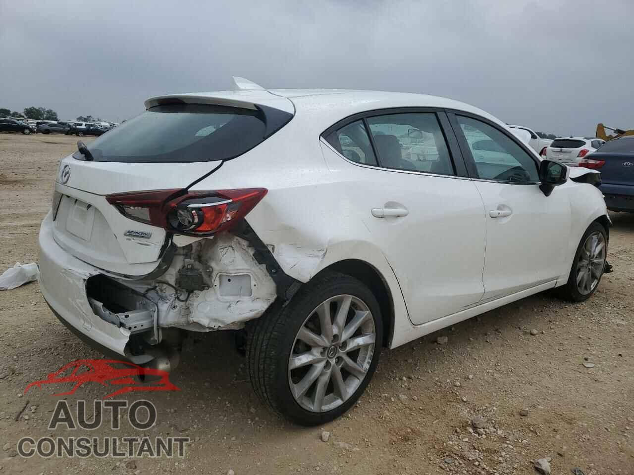 MAZDA 3 2017 - 3MZBN1M39HM150747