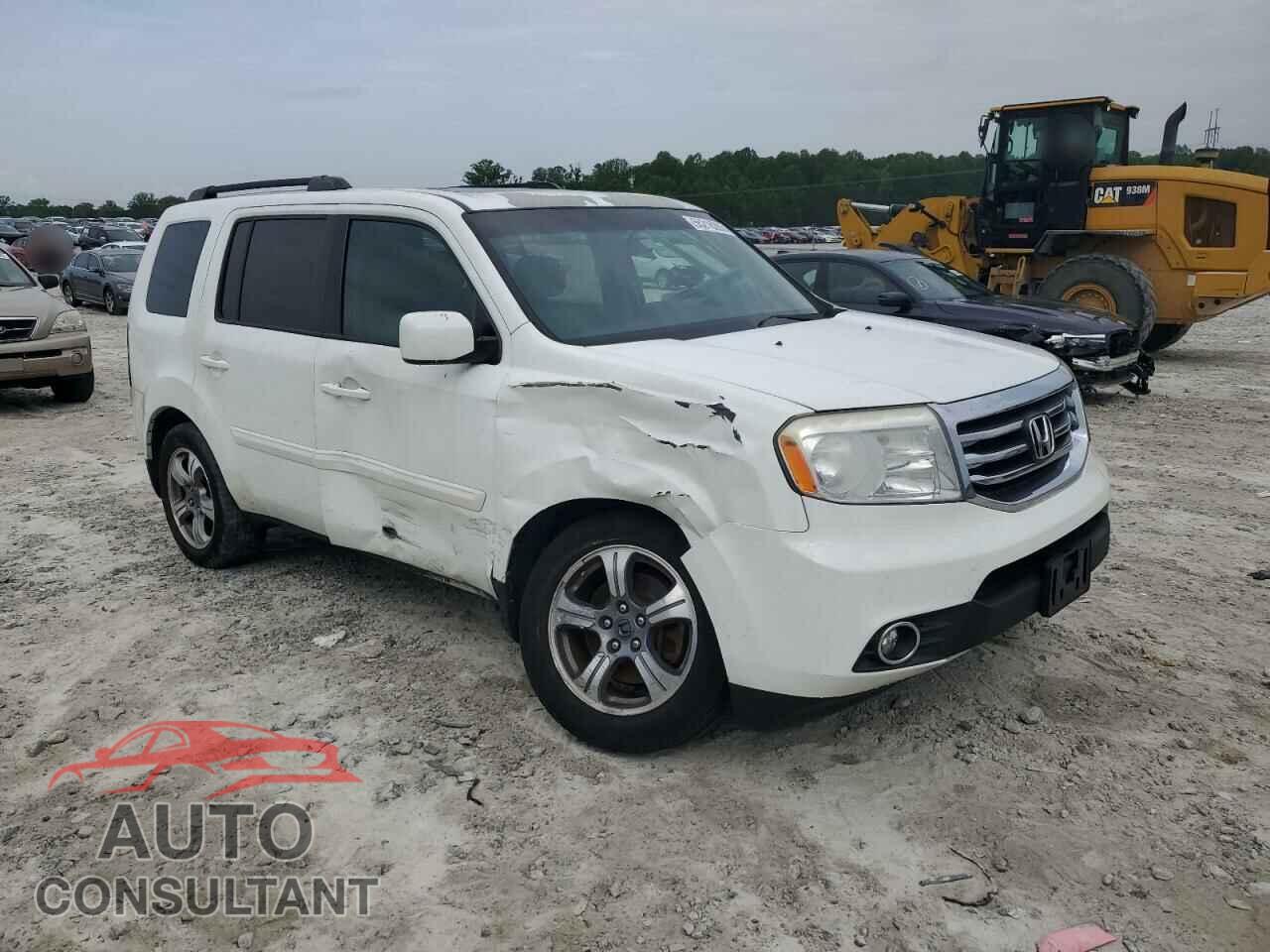 HONDA PILOT 2015 - 5FNYF4H30FB008035