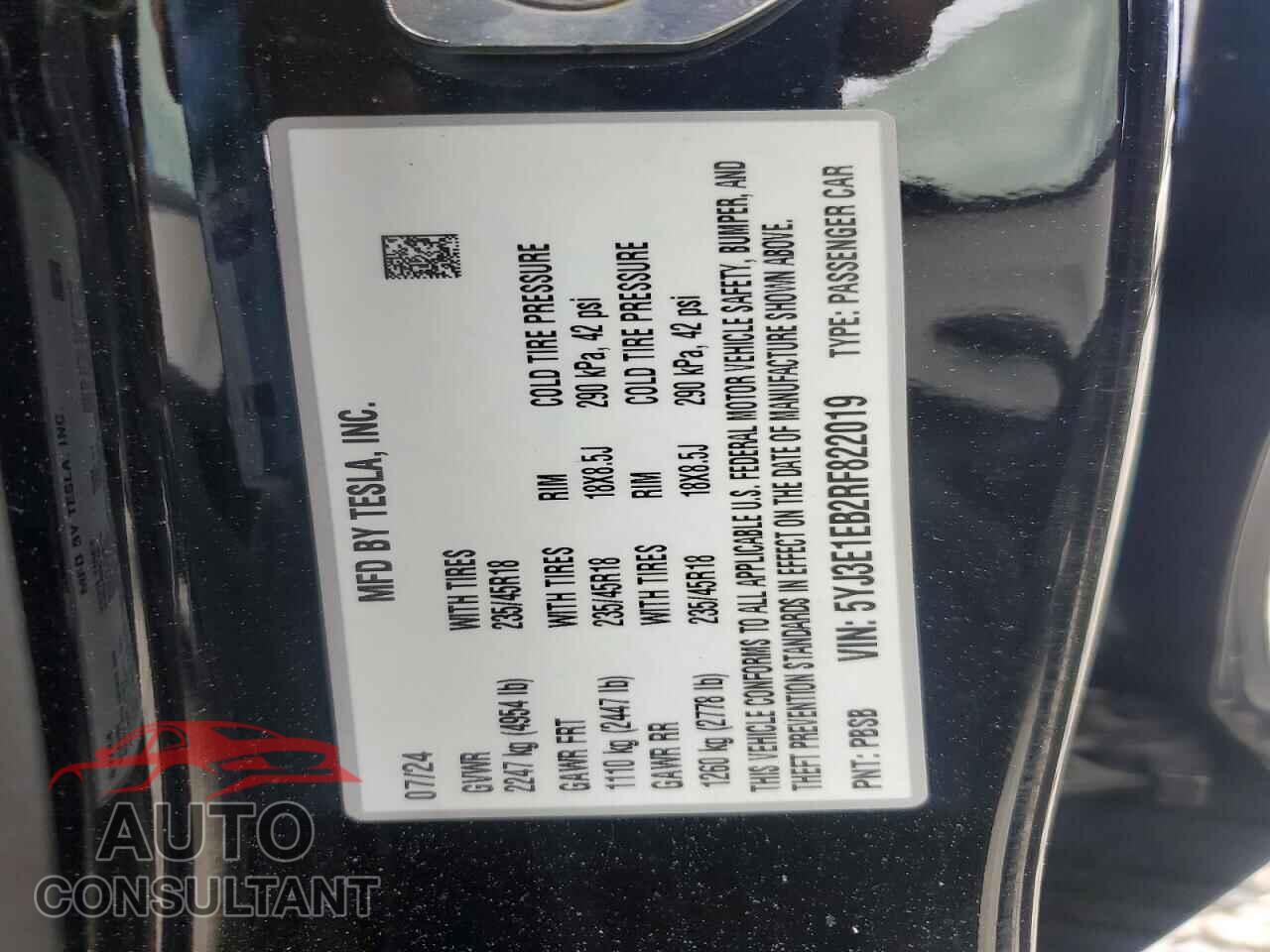 TESLA MODEL 3 2024 - 5YJ3E1EB2RF822019