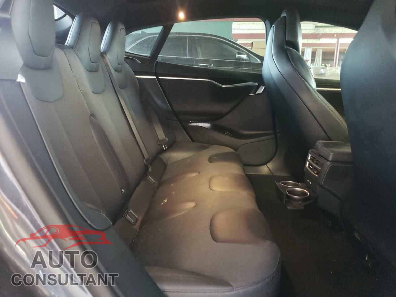 TESLA MODEL S 2017 - 5YJSA1E2XHF203254