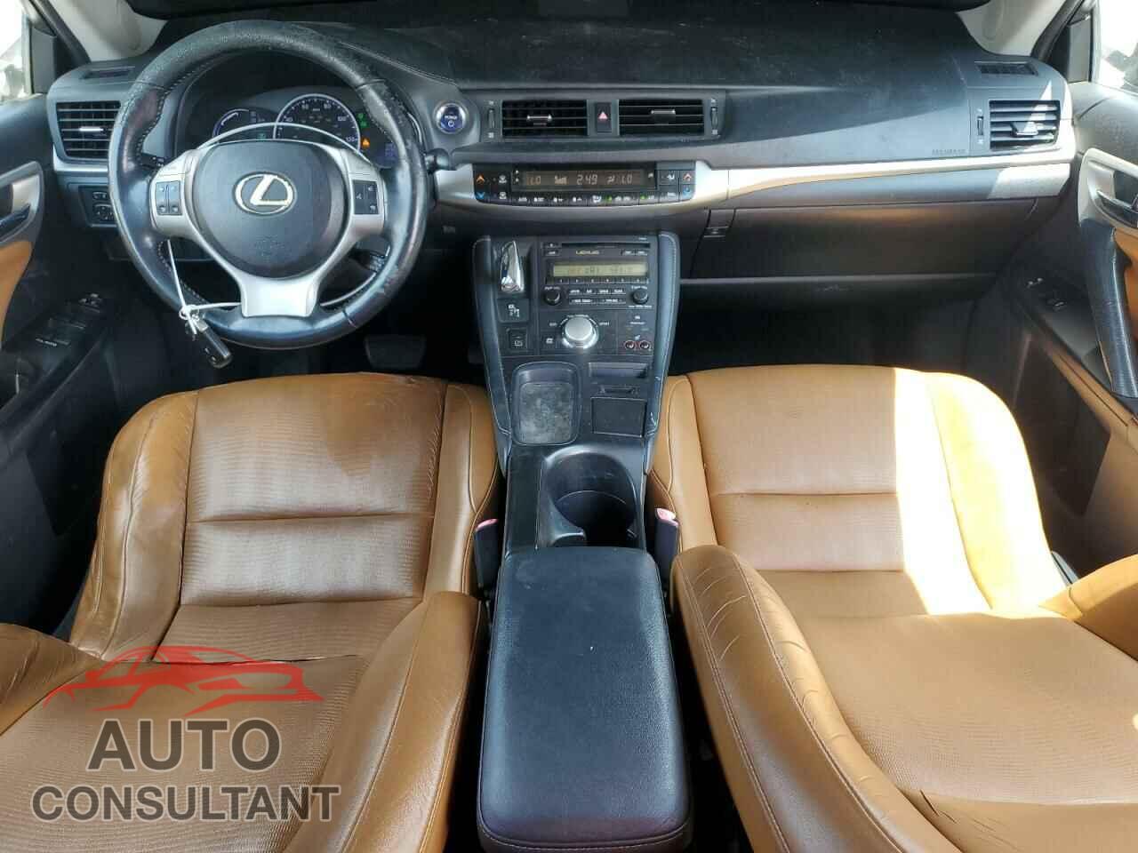 LEXUS CT 200 2011 - JTHKD5BH2B2012010