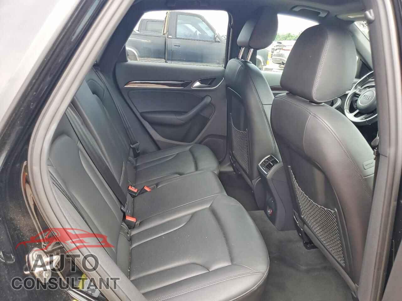 AUDI Q3 2015 - WA1EFCFS6FR010691