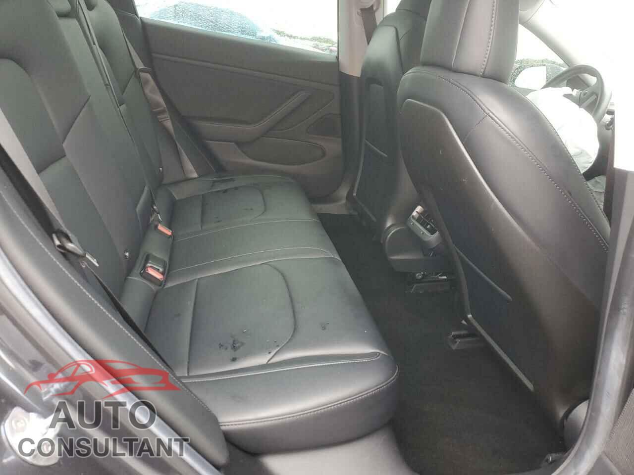 TESLA MODEL 3 2018 - 5YJ3E1EA1JF005118