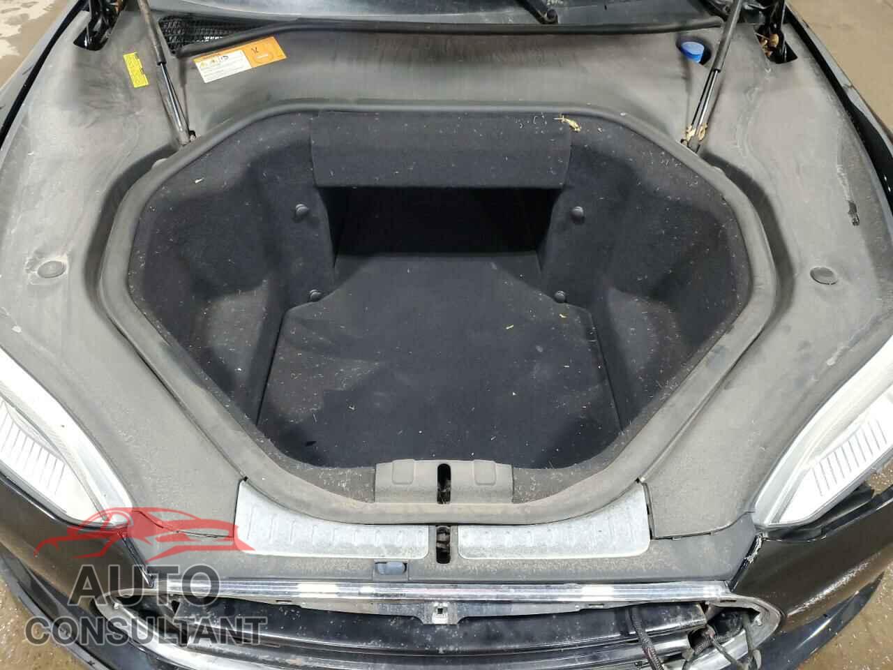 TESLA MODEL S 2013 - 5YJSA1CG1DFP03666