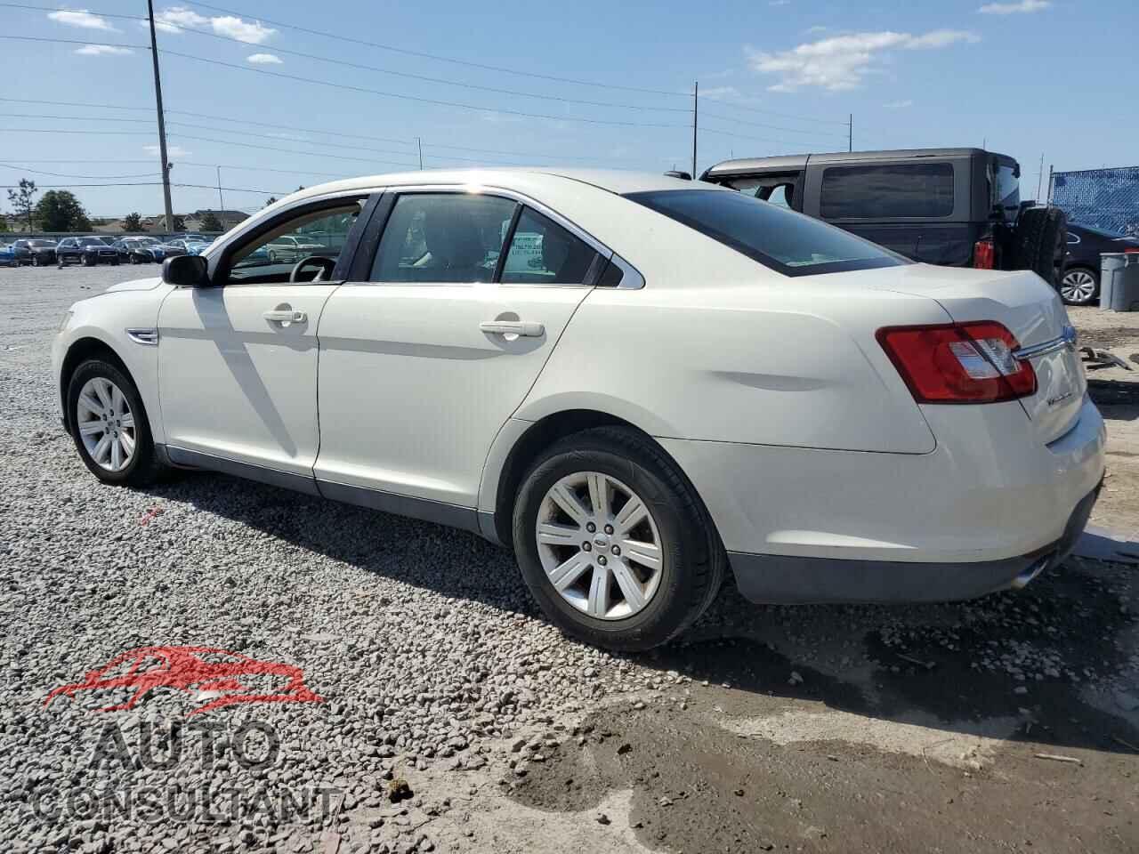 FORD TAURUS 2010 - 1FAHP2DW9AG135582