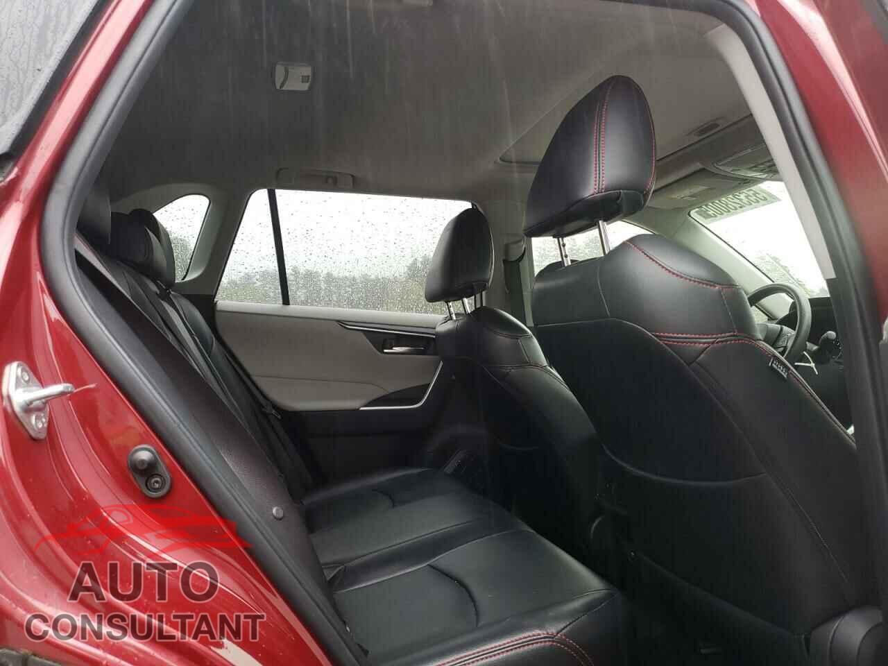 TOYOTA RAV4 2019 - JTMP1RFV1KD522182