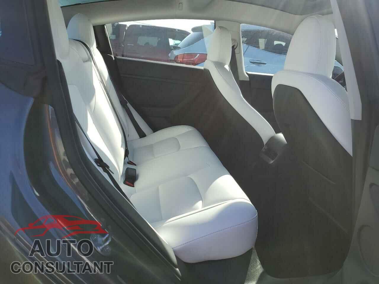 TESLA MODEL 3 2023 - 5YJ3E1EA6PF690712