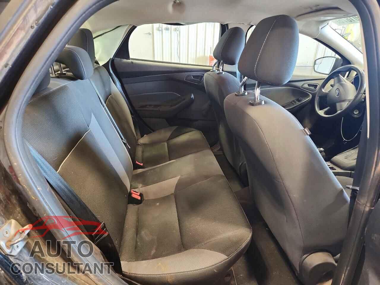 FORD FOCUS 2014 - 1FADP3E25EL391120