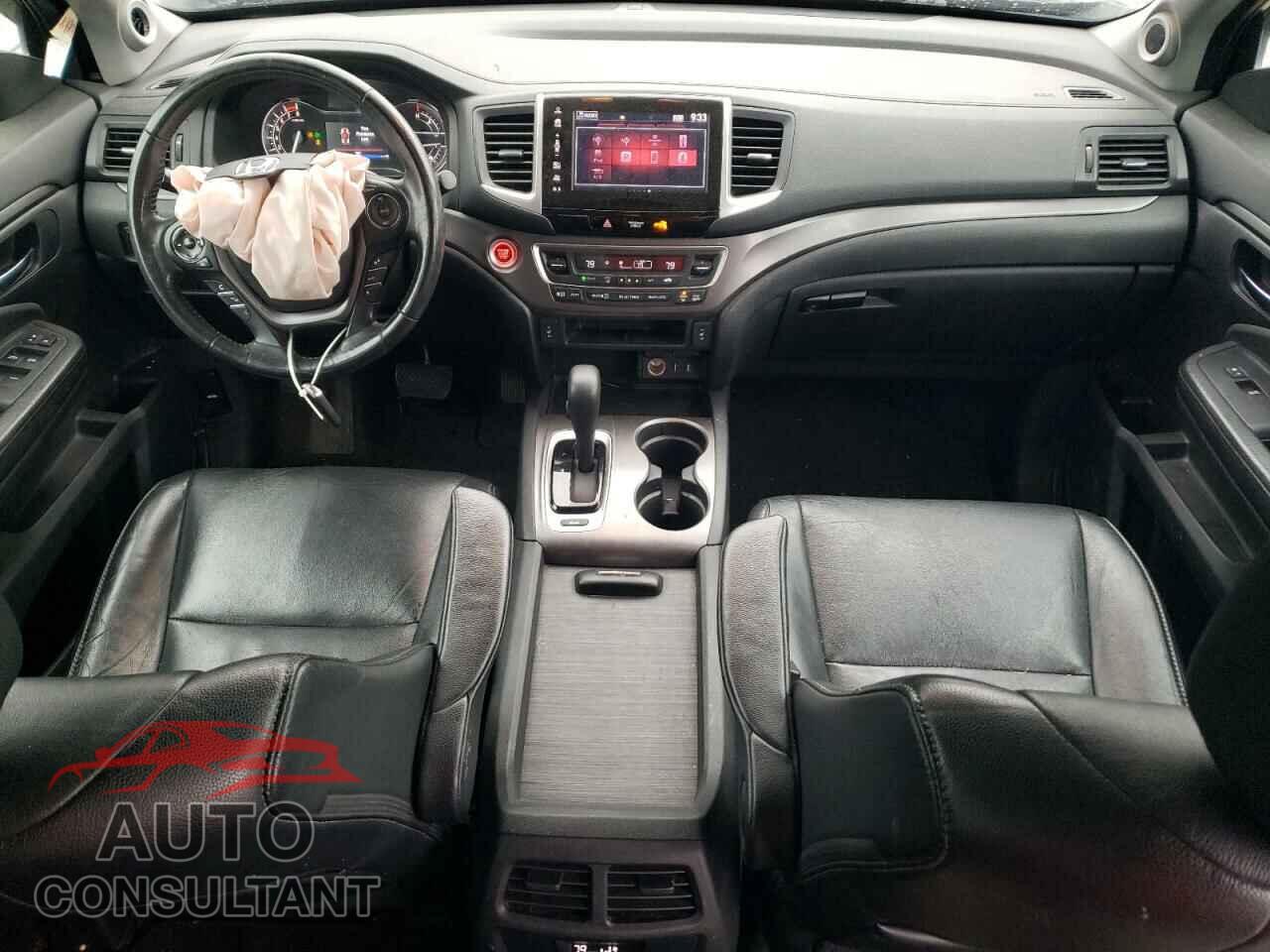 HONDA PILOT 2017 - 5FNYF6H55HB081062