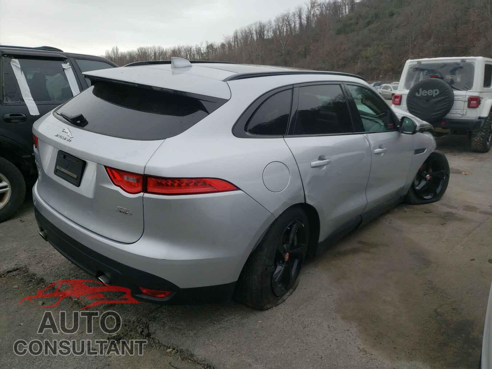 JAGUAR F-PACE 2018 - SADCJ2FX8JA247552