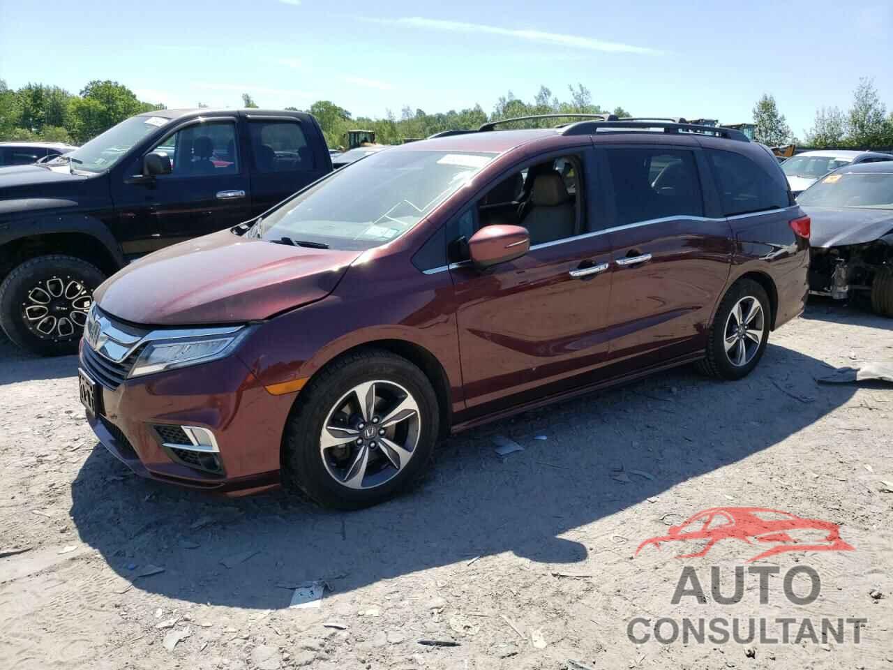 HONDA ODYSSEY 2018 - 5FNRL6H80JB010249