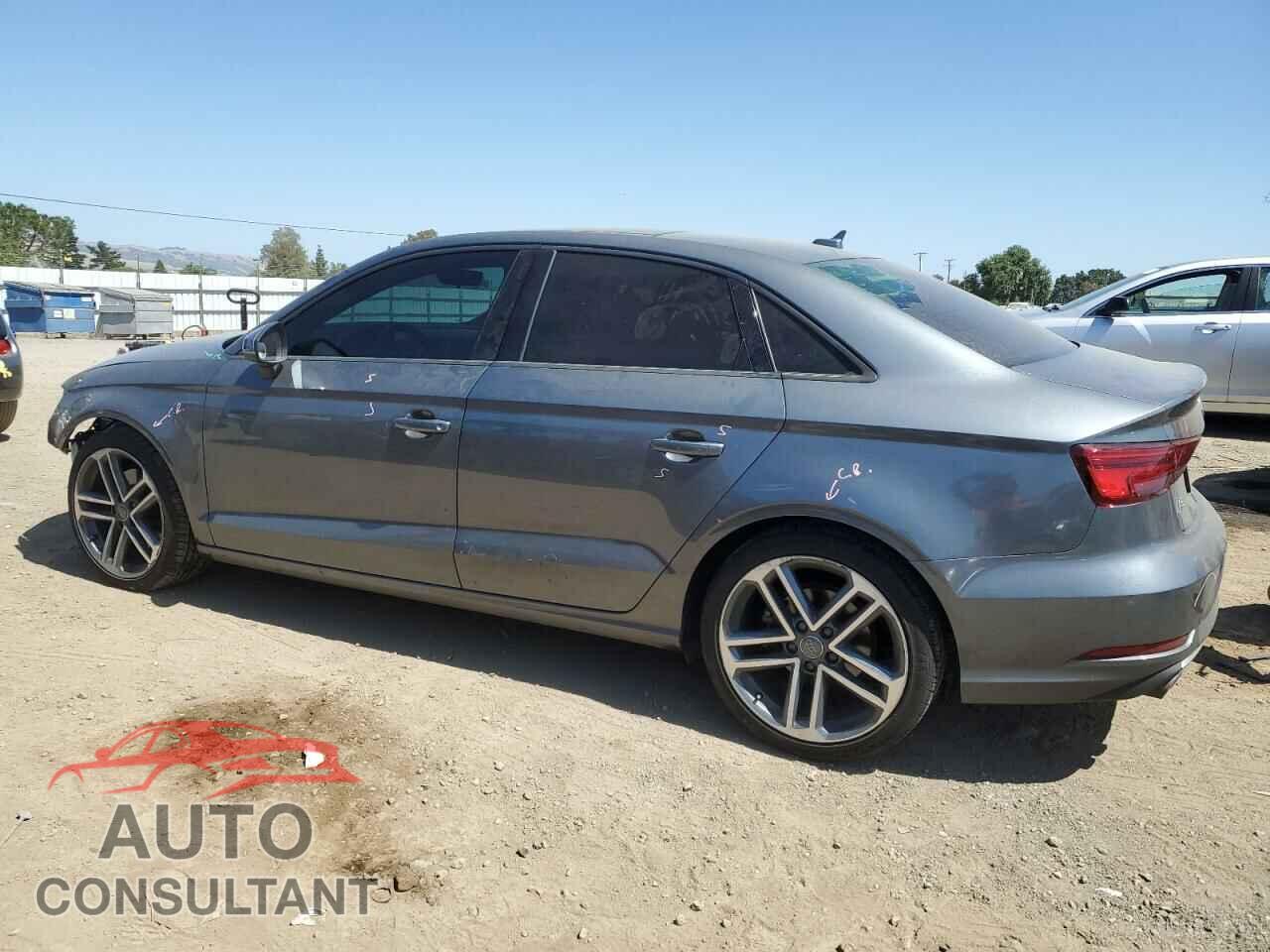 AUDI A3 2018 - WAUAUGFF9J1062079