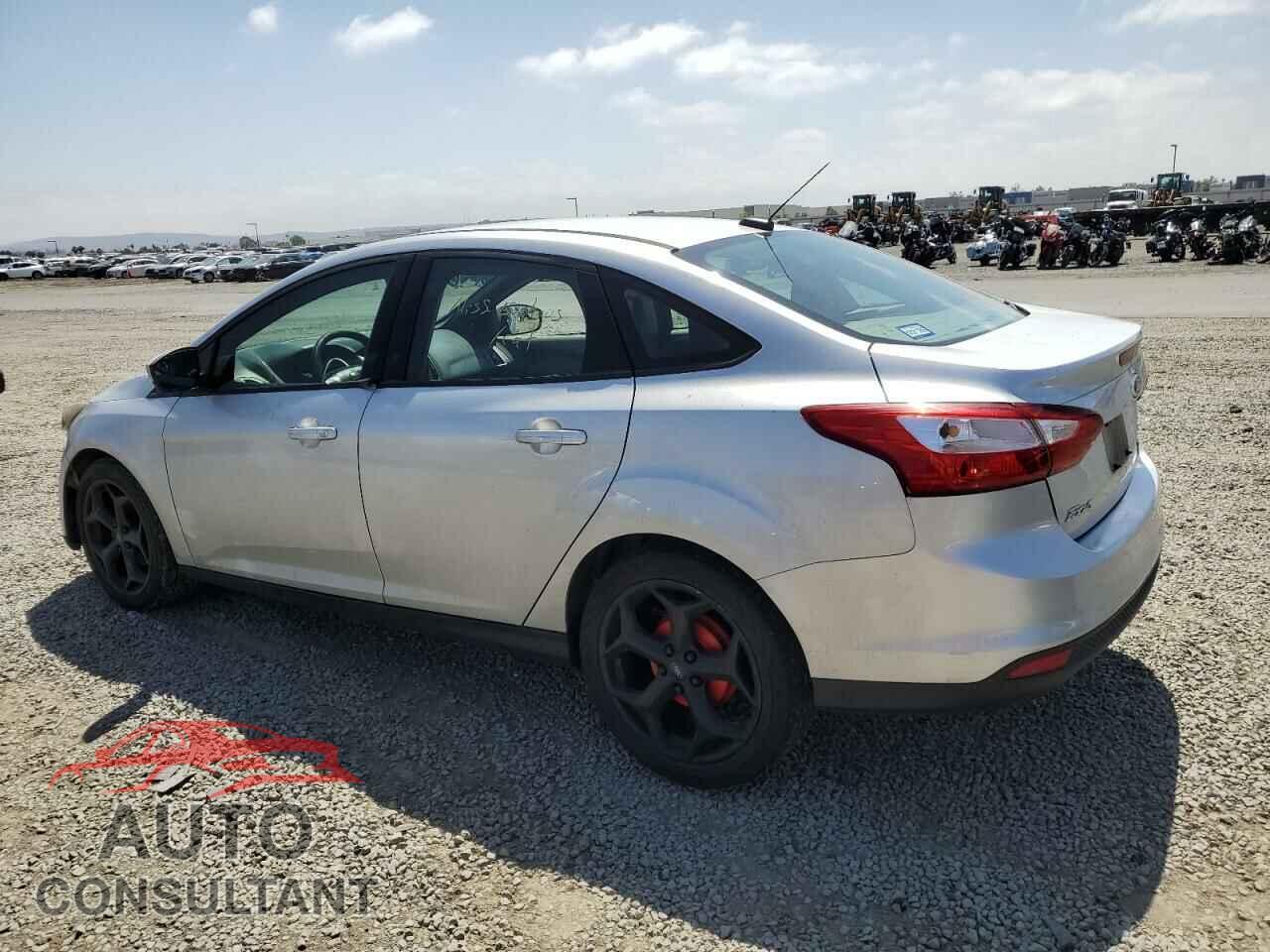 FORD FOCUS 2012 - 1FAHP3F2XCL373337