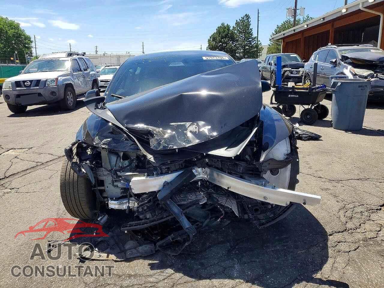 TESLA MODEL 3 2024 - 5YJ3E1EB5RF834178