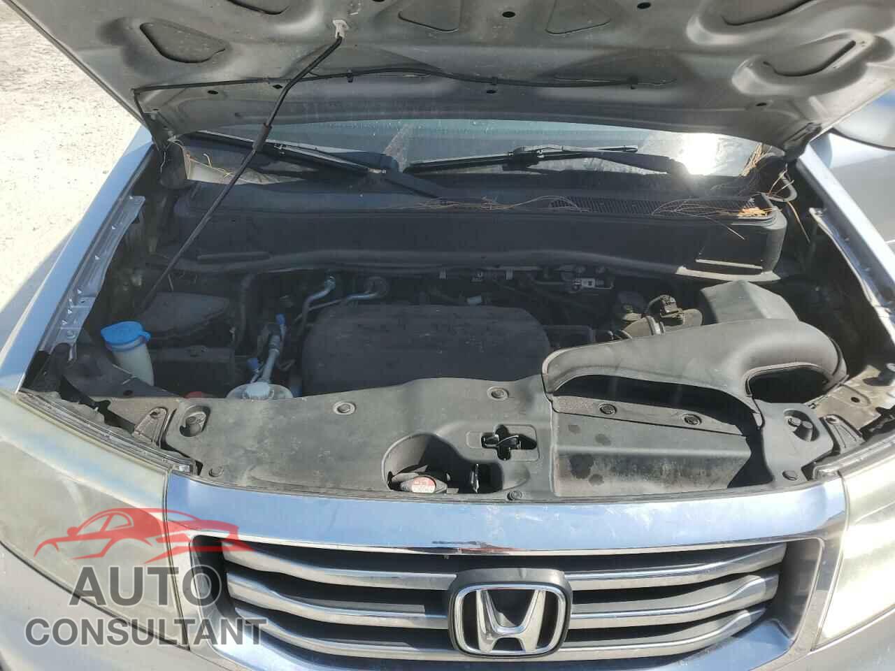 HONDA PILOT 2012 - 5FNYF4H74CB013902
