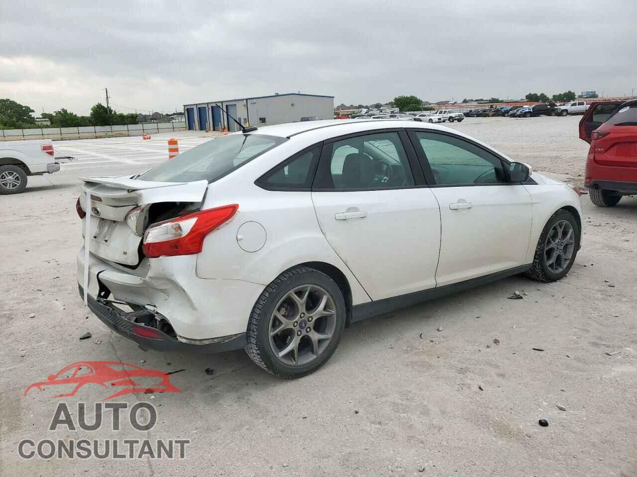 FORD FOCUS 2013 - 1FADP3F23DL108047