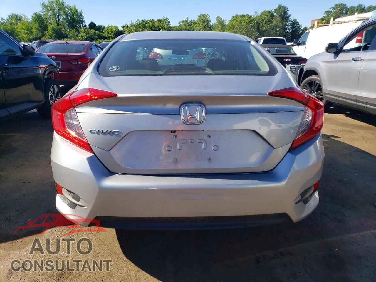 HONDA CIVIC 2018 - 19XFC2F51JE200670
