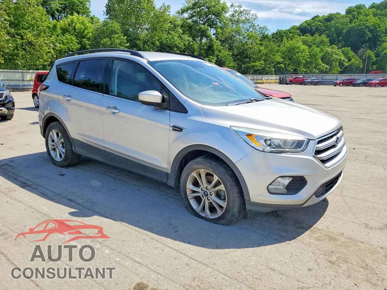 FORD ESCAPE 2017 - 1FMCU0GD7HUC68165