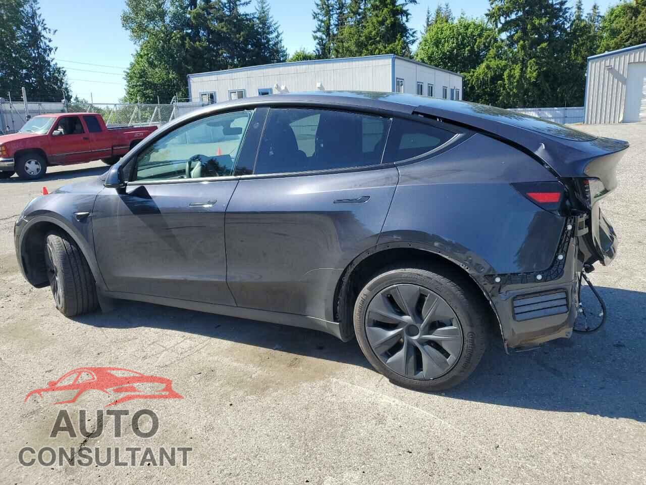 TESLA MODEL Y 2024 - 7SAYGDEE9RF120729