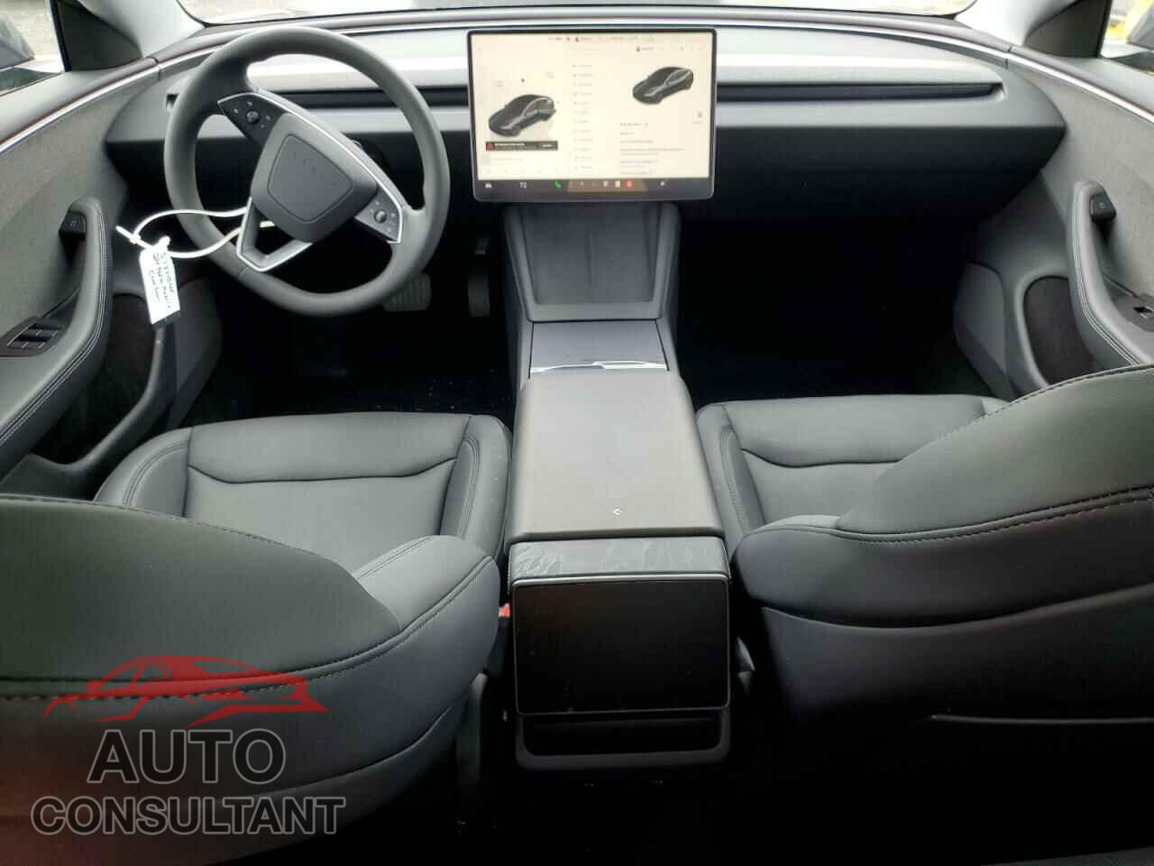 TESLA MODEL 3 2024 - 5YJ3E1EA8RF773982