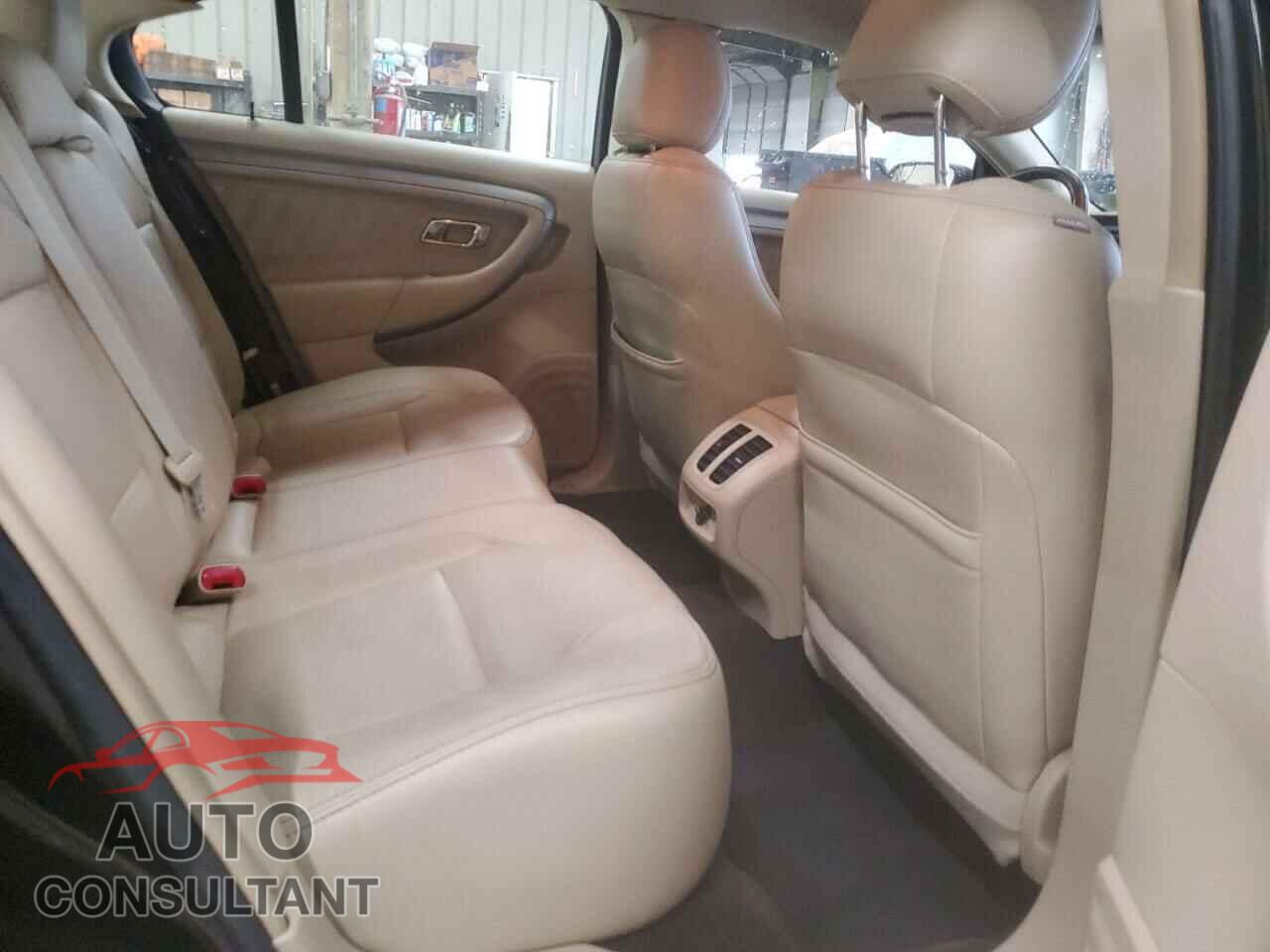 FORD TAURUS 2014 - 1FAHP2E80EG128686
